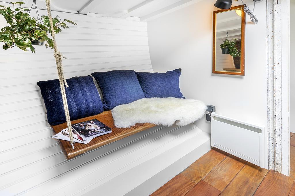 Asile Flottant Hotel Amsterdam Exterior photo
